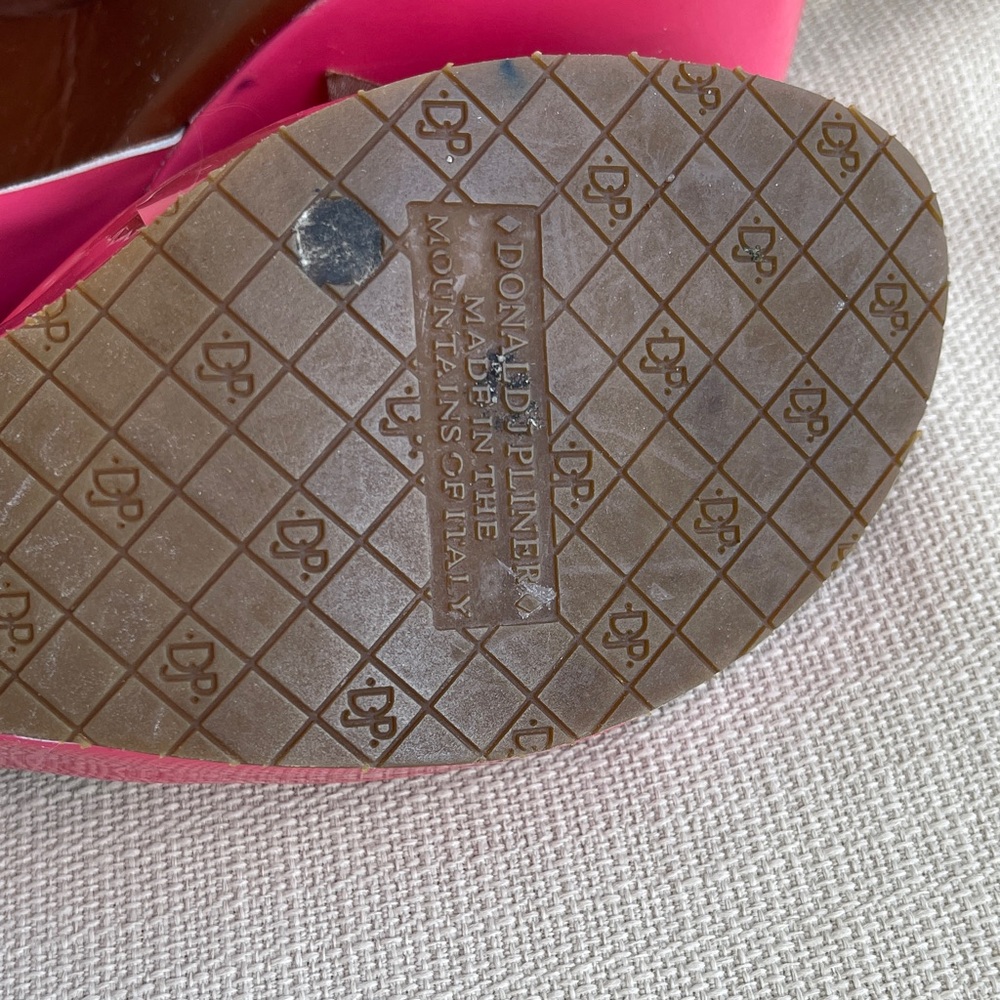 Donald J. Pliner Glossy Pink Knot Slide Mules Size 7.5 M - Picture 10 of 13